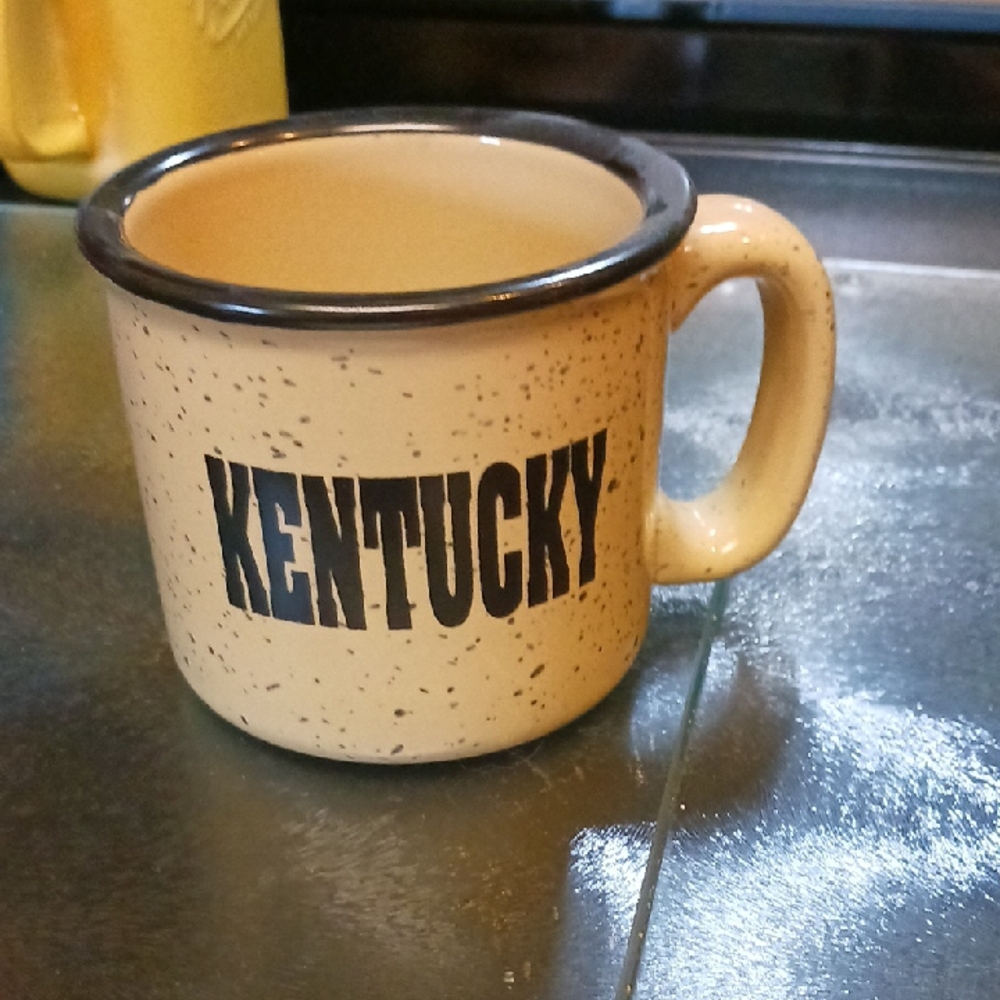 Kentucky Speckled Cream Mug